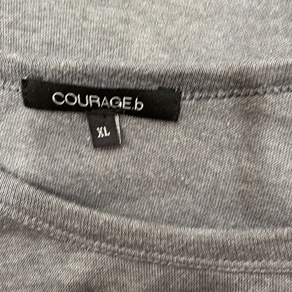 COURAGE.b - Picture 3 of 3